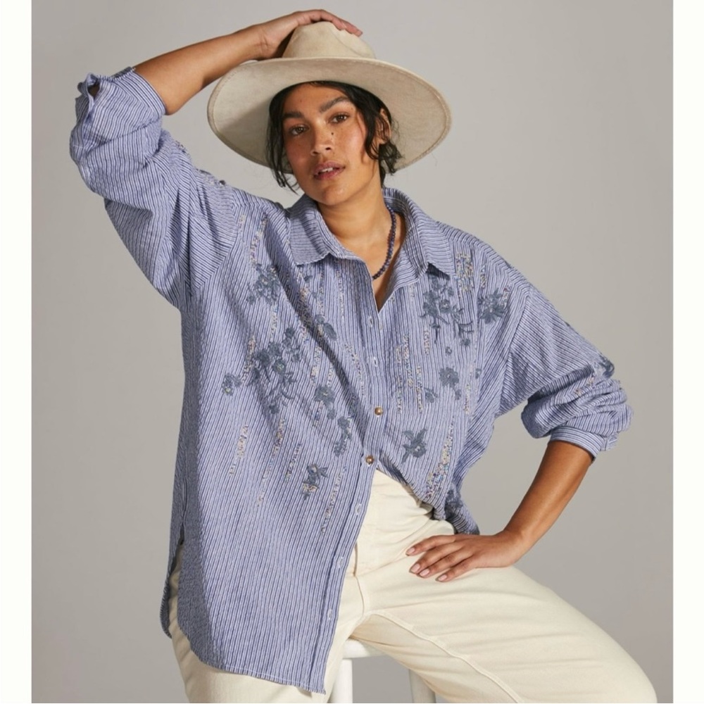 NWT Pilcro Embroidered Buttondown